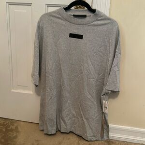 Men’s brand new essentials t-shirt